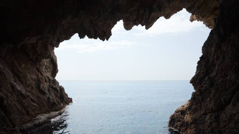 Explora la Gruta del Amor en Búzios: bono con dos atractivos naturales más
