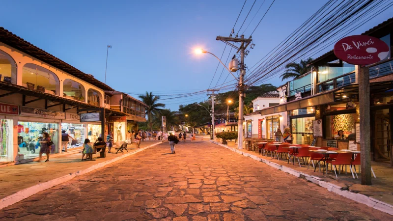 Tudo o que você precisa saber sobre a Rua das Pedras em Búzios