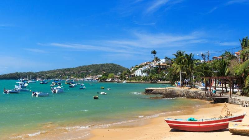 Explora la playa de Armação en Búzios - RJ
